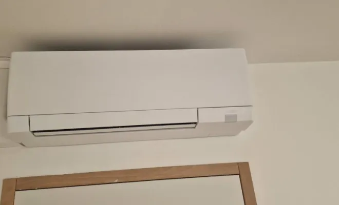 Climatisation pour chambre avec pompe de relevage.